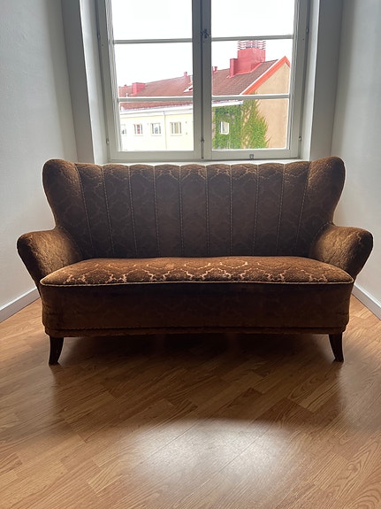 Tyylikäs sohva