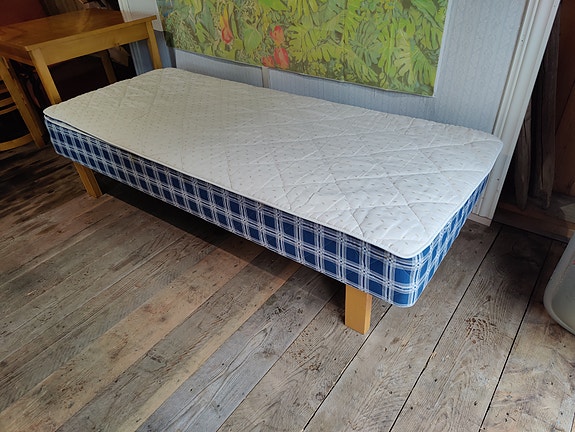 80*200cm sänky