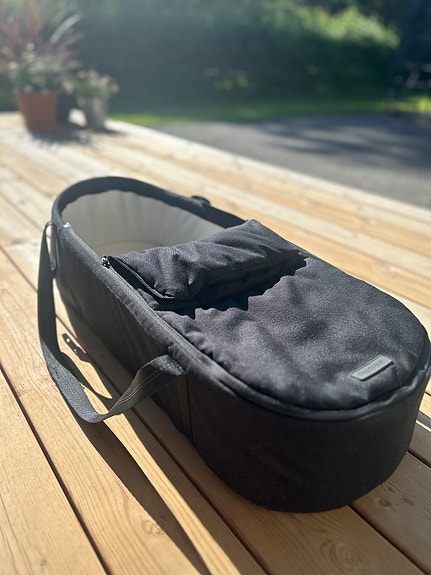 Cybex Cocoon S pehmeä kantokoppa musta