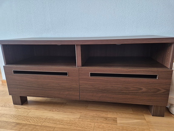 IKEA TV-taso (BESTÅ), pähkinäpuukuvio