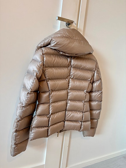 Product image 13 of 35