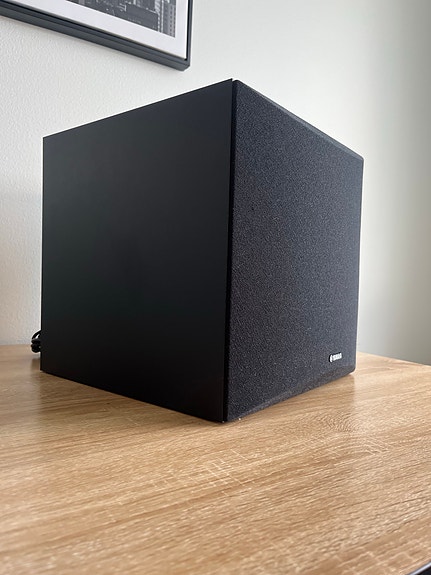 Yamaha 8” SW050 passiivisubwoofer musta