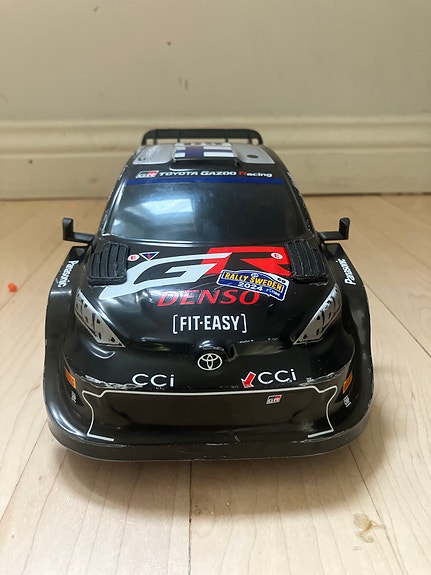 Toyota RC ralliauto radio-ohjattava musta