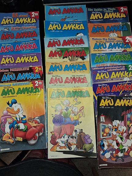 Aku Ankka -lehtiä 2010, 20 kpl. Yhteenä 2€