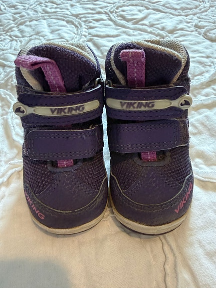 Viking tytön kengät koko 20 violetti