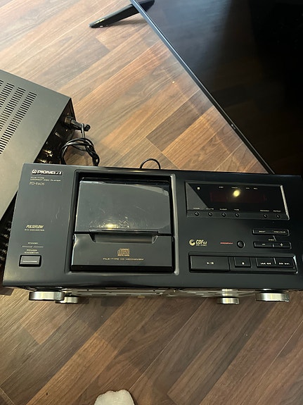 Pioneer PD-4605 CD-soitin musta