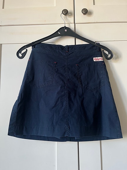 Product image 1 of 9