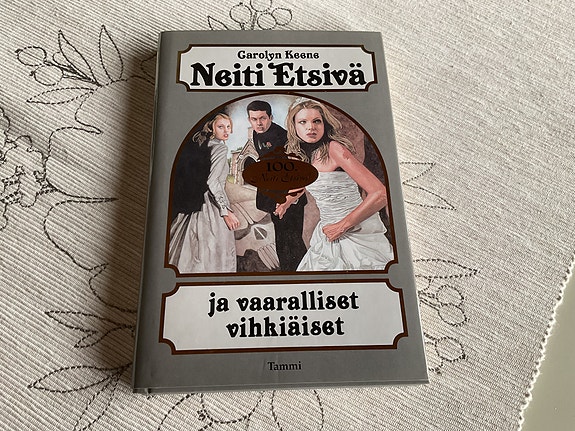 Neiti Etsivä ja vaaralliset vihkiäiset / 100. Neiti Etsivä kirja