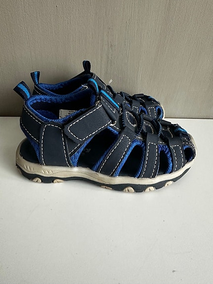 Lasten sandaalit 25