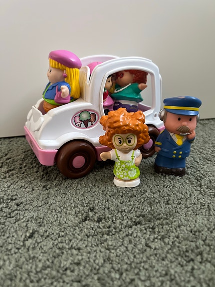 Fisher-Price Little People bussi ja hahmot