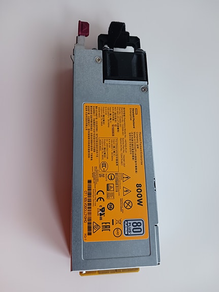 Virtalähde 12 V