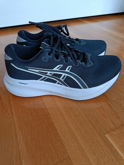 Asics juoksulenkkarit koko 39