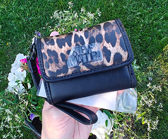 🖤 Steve Madden musta leopardi kukkaro lompakko rahapussi clutch pieni laukku