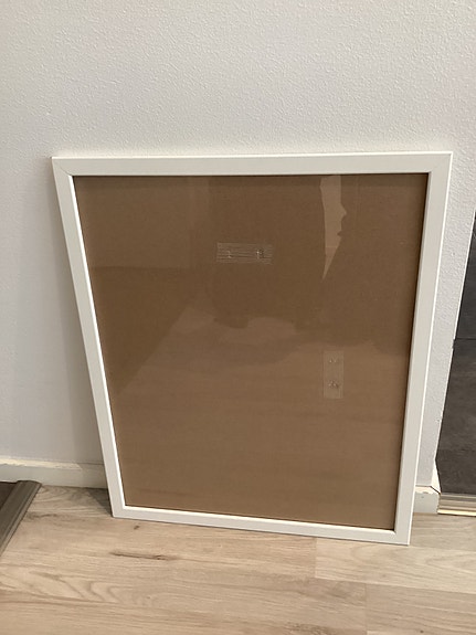 Valkoinen taulun kehys, 43 x 53 cm