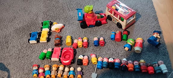 40 kpl matchbox 8 fisherprice figuuri minibus -69 + muuta fb.