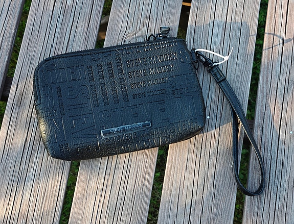 🖤 Steve Madden musta clutch rannehihnalla kukkaro lompakko laukku iltalaukku