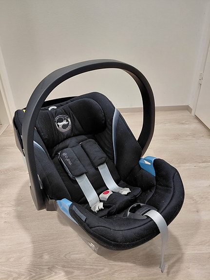 Cybex Aton 5 turvakaukalo ja isofix-telakka