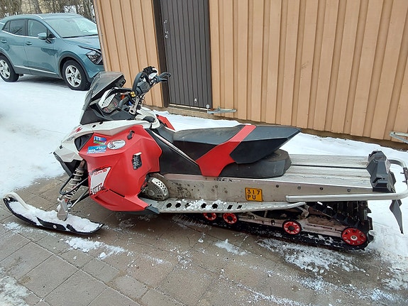Moottorikelkka Lynx Xtrim 600e-tec vm. 2011