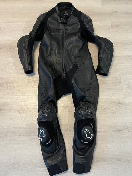 Alpinestars GP Plus v3 Graphite nahkapuku koko 52 musta