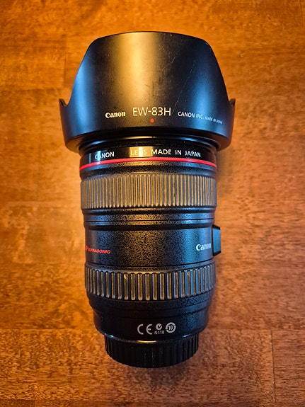 Canon EF 24-105mm f/4 L IS USM -objektiivi