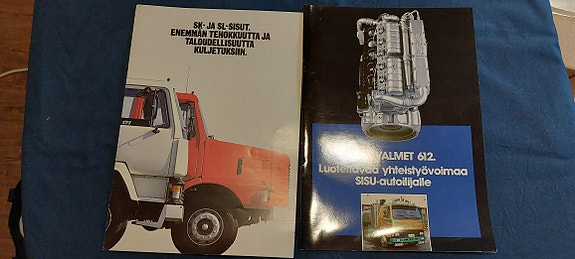 1987 Sisu ja Valmet kuorma-auto esitepaketti 3 kpl