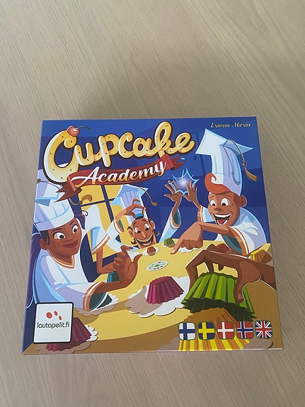 Cupcake Academy lautapeli