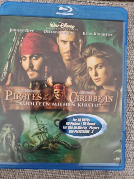 Pirates of the Caribbean: Kuolleen miehen kirstu Blu-ray