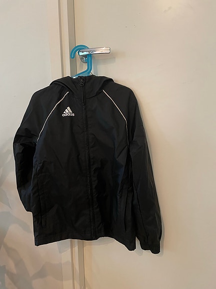 Adidas tuulitakki