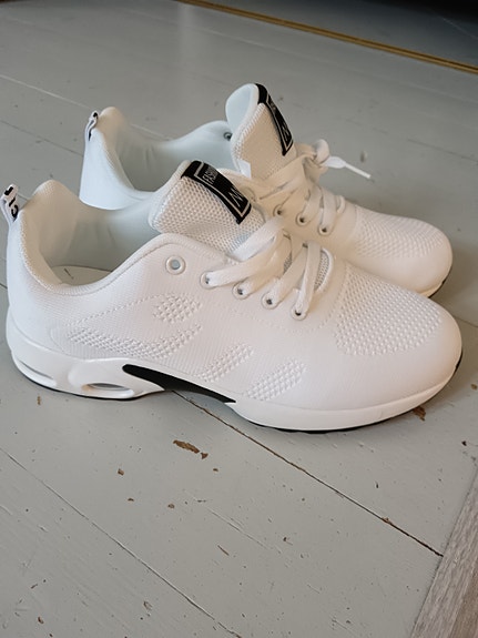 Uudet Orto kengät 42