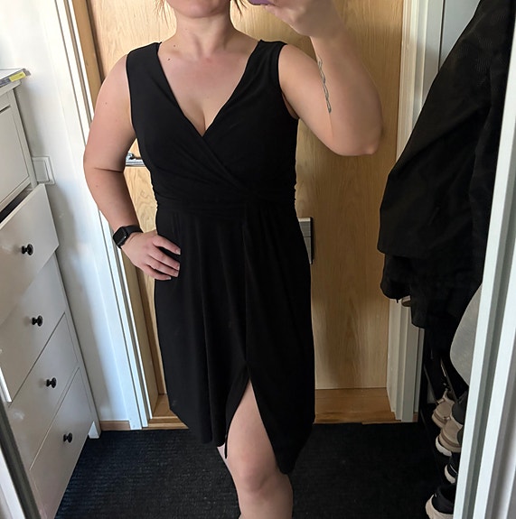 Donna Karan laadukas musta cocktail mekko S