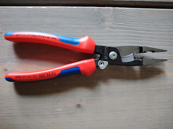 Knipex pihdit