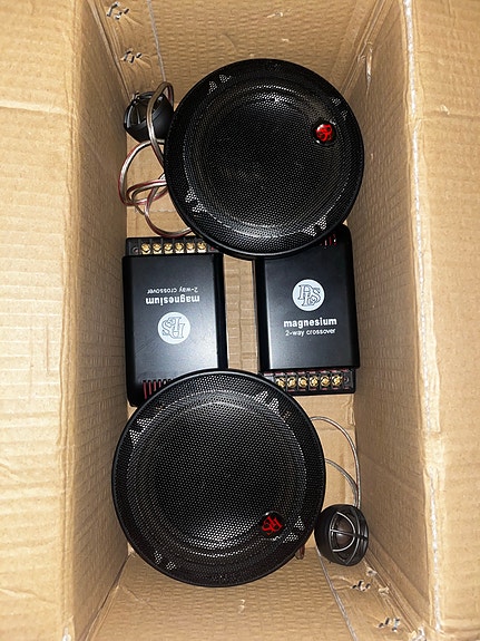 DLS MS5 Reference Series 5,25" erillissarja
