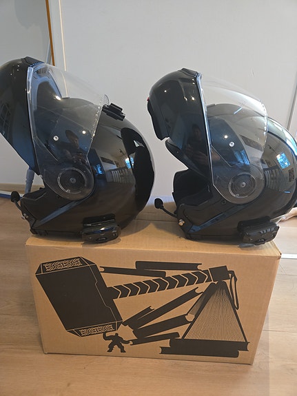 Schuberth kypärät koot L 59 & S 55 + Cardo Freecom 4+ Duo