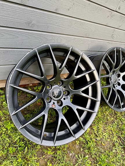 Avantgarde M359 vanteet