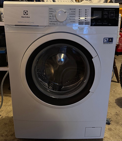 Electrolux kapea pesukone