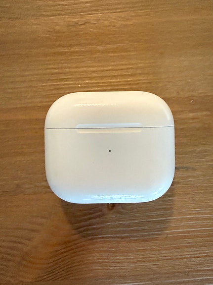 Apple AirPods 3rd generation kuuloke OIKEA+ kotelo