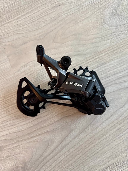 Shimano GRX 12v takavaihtaja