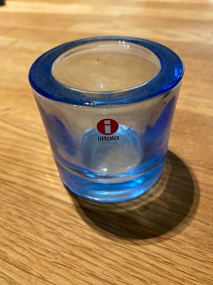 Iittala sininen tuikkukippo