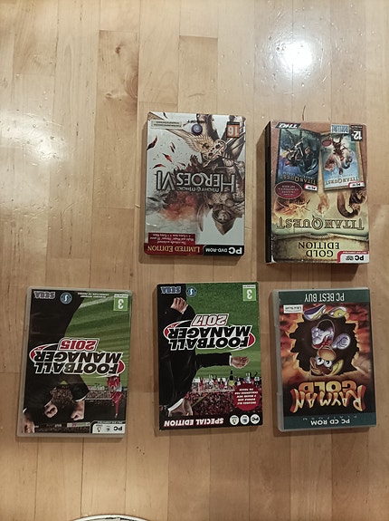 102 kpl pelejä. Mm. ps1 ps2 xbox 360 xbox one ja pc pelejä.