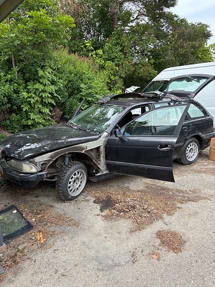 BMW e39 520i