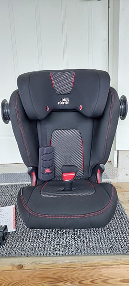 Britax Römer Kidfix III S 15-36kg