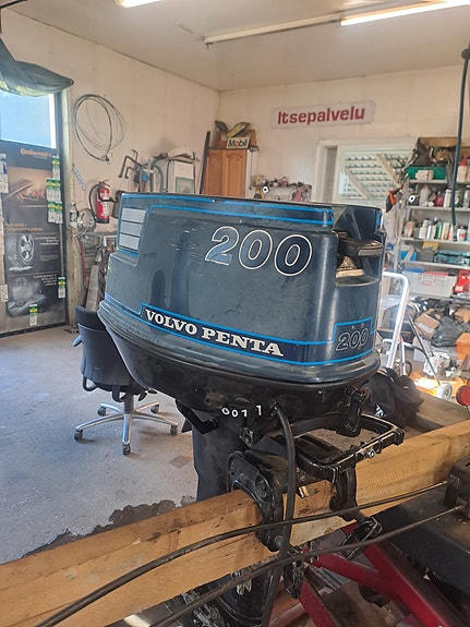 Volvo Penta 200 perämoottori