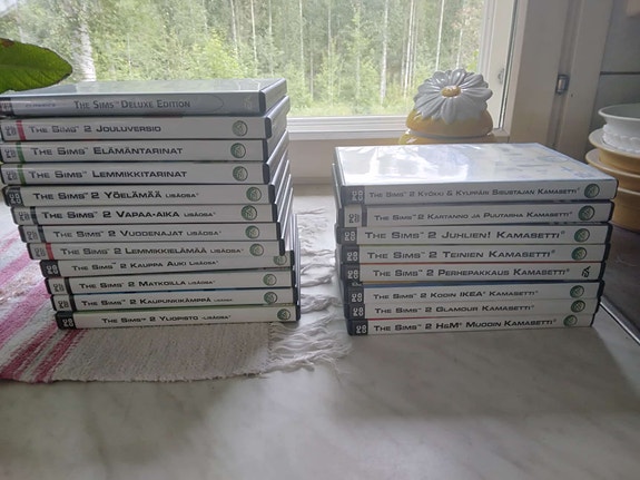 The Sims pc-pelit ja lisäosat