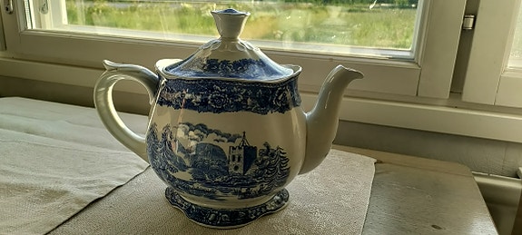 Arabia vintage sininen maisema kannu