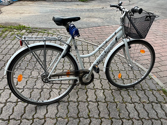 Tunturi naisten kaupunkipyörä 28" M vaalea