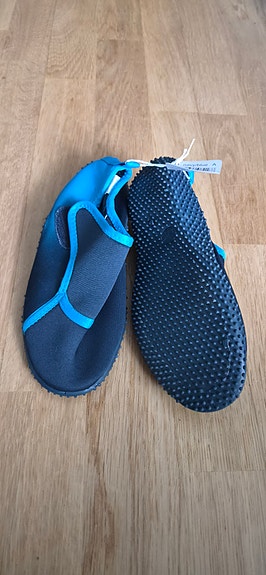Uimakengät, koko 31, uudet