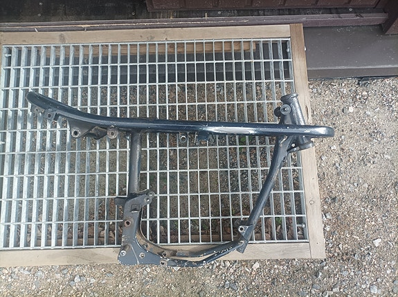 Suzuki PV50 runko