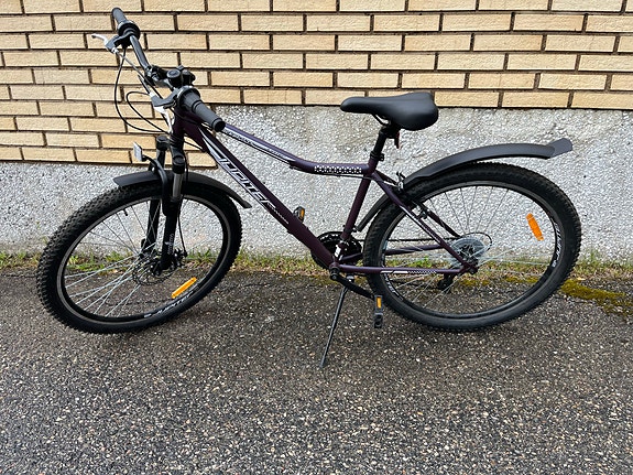 Maastopyörä s runko, renkaat 27,5”