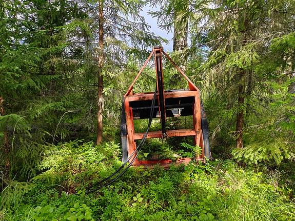 Rehuleikkuri hissillä