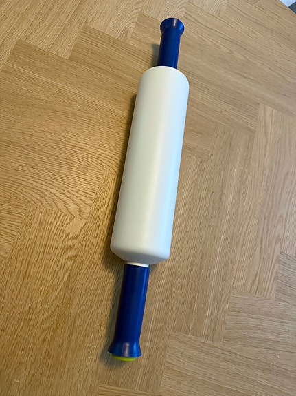 Käyttämätön hyväkuntoinen Tupperware kaulin